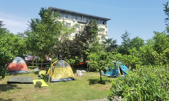 山庄露营